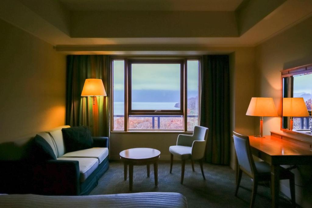 Towada Hotel - Tap to explore photos