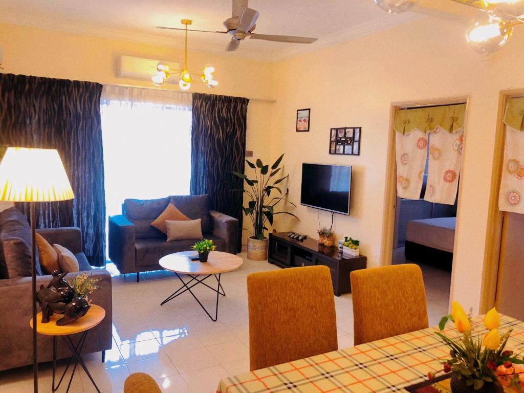 101 Sky Mirror Homestay photo 4