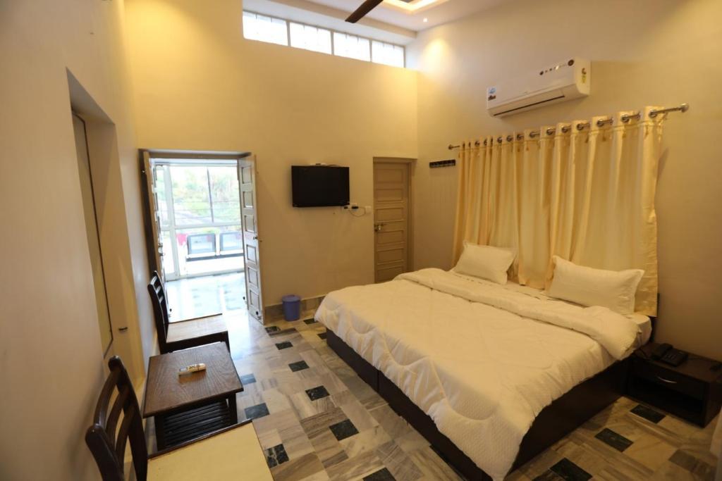 CASA Orchard House photo 3