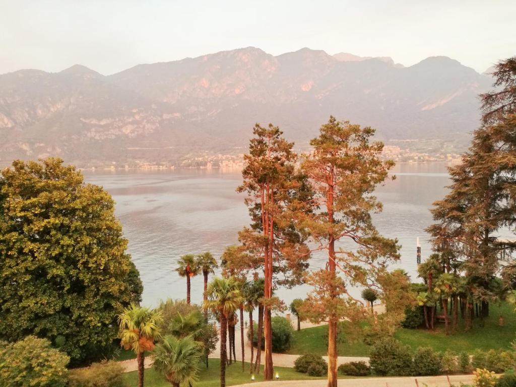 Bellagio Retreat lake view apartment