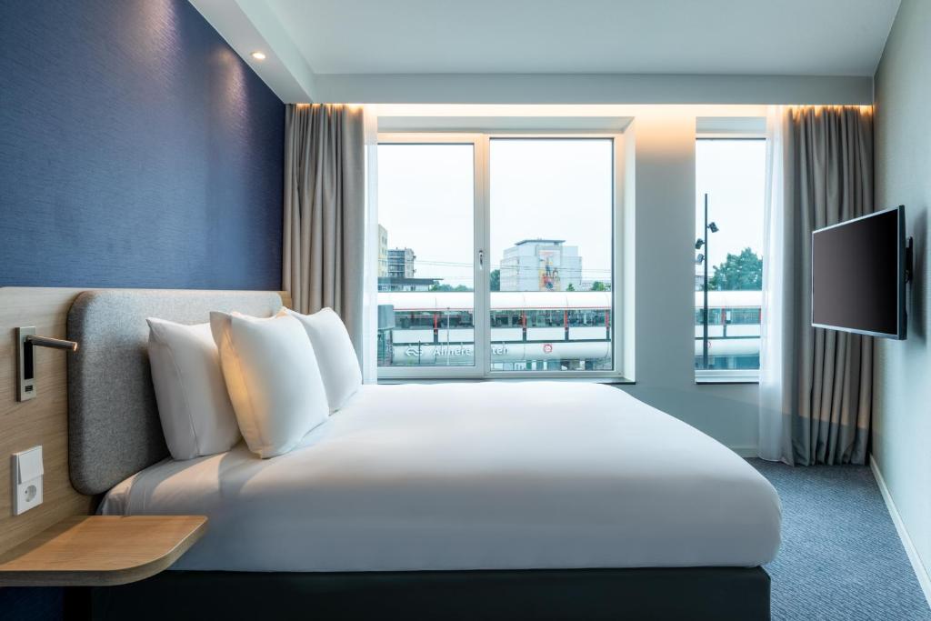 Holiday Inn Express - Almere, an IHG Hotel photo 3