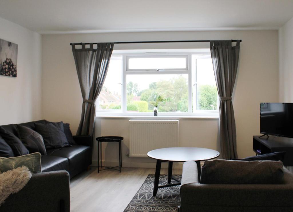 Abingdon - Private Flat with Parking 09 - Tap to explore photos