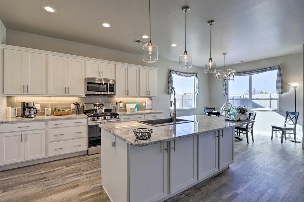Family-Friendly Grand Junction House with Patio photo 1