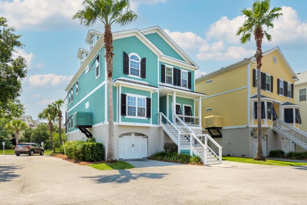 81 Waters Edge image
