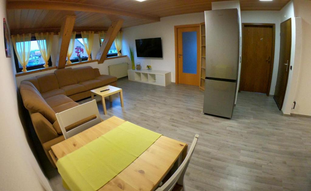 Harste Ferienhaus Ozga mit Balkon und Garten photo 4