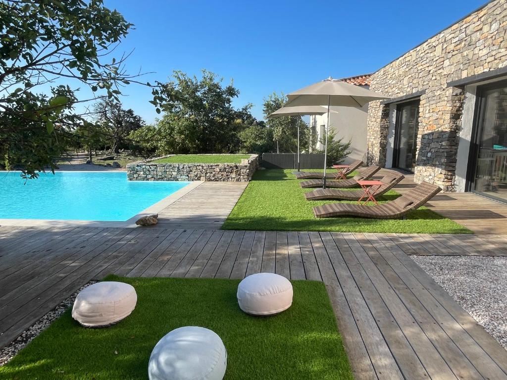 Le Domaine du Cade - Gîtes d'exception 4 étoiles "Le Lodge du Cade " photo 2