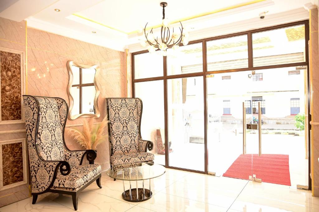 LA BEILA HOTEL MERU photo 2