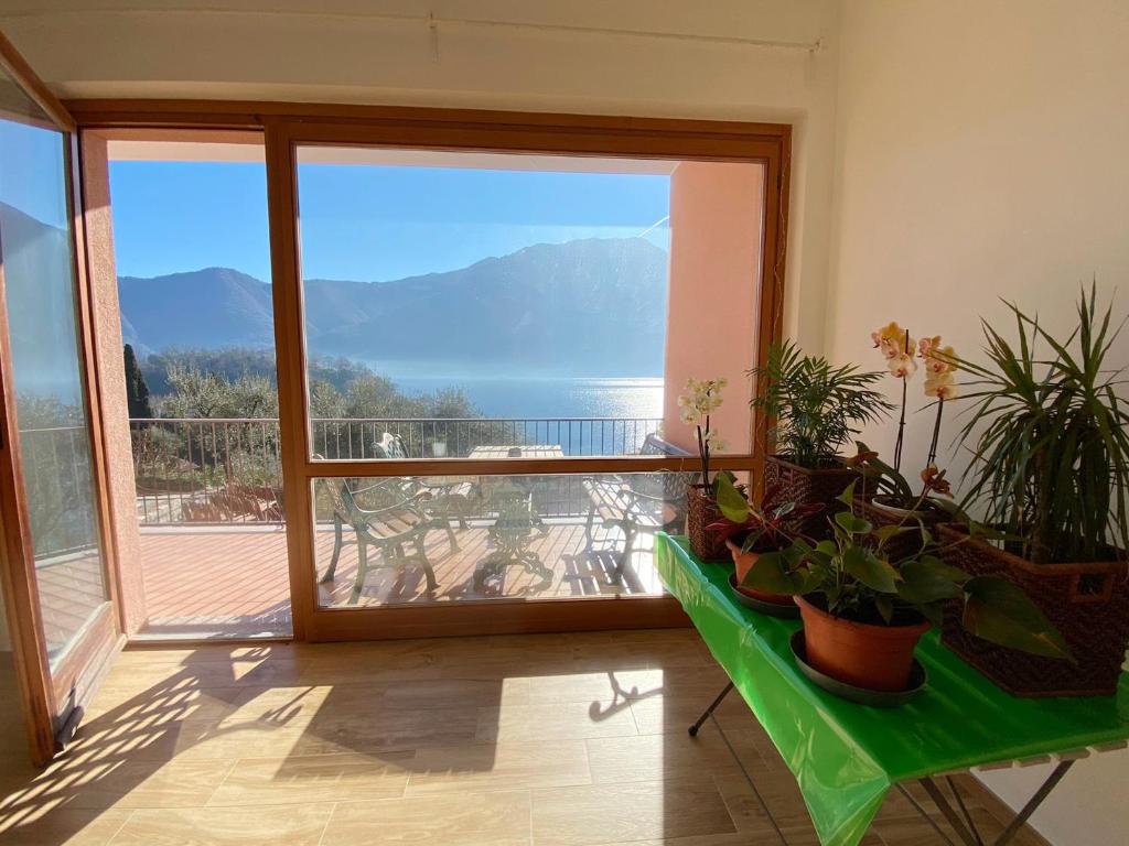Big Apartment With Lake View and Two Bedrooms photo 3