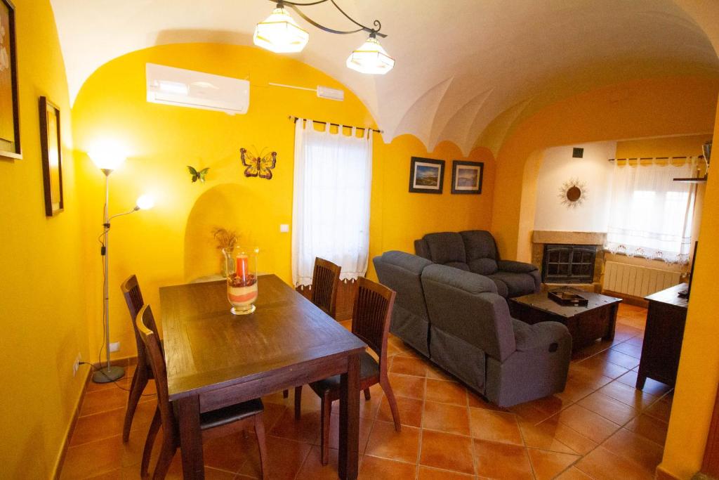 Casa Rural El Fuentarro photo 4