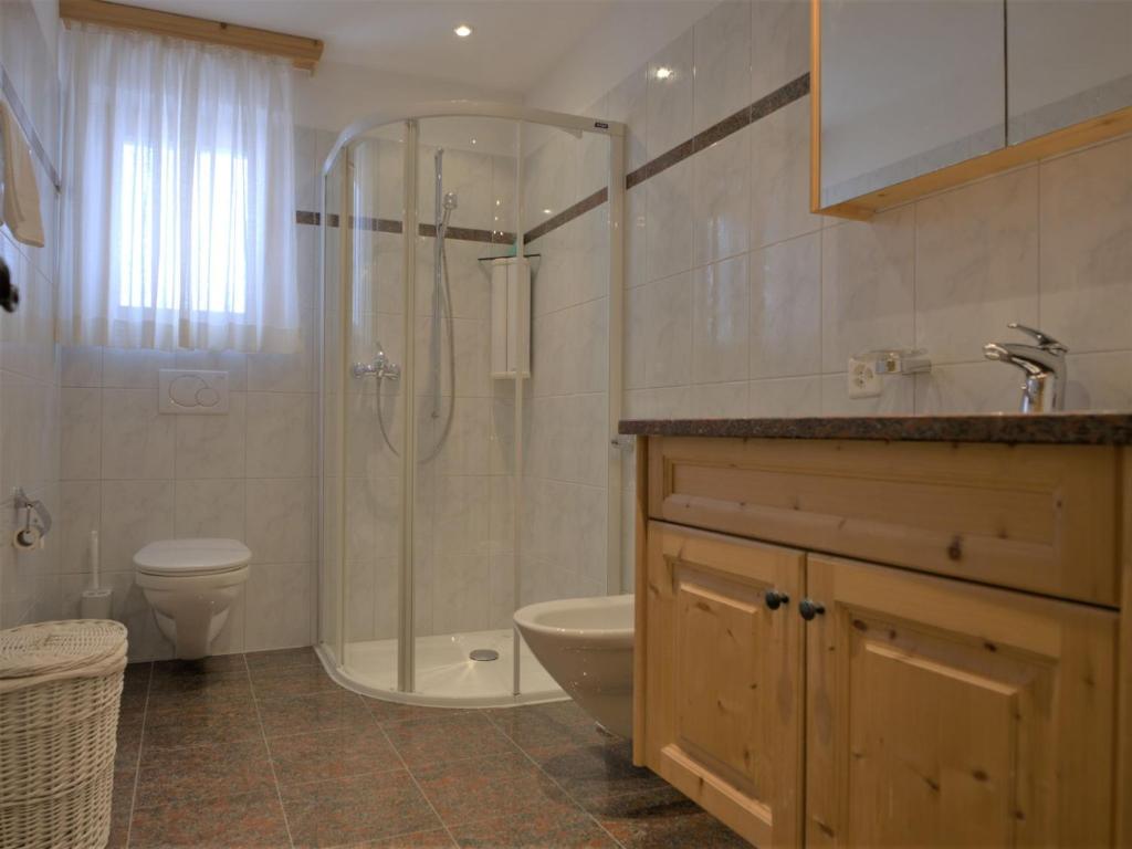 Apartment Chesa Dal Luf B5 by Interhome photo 4