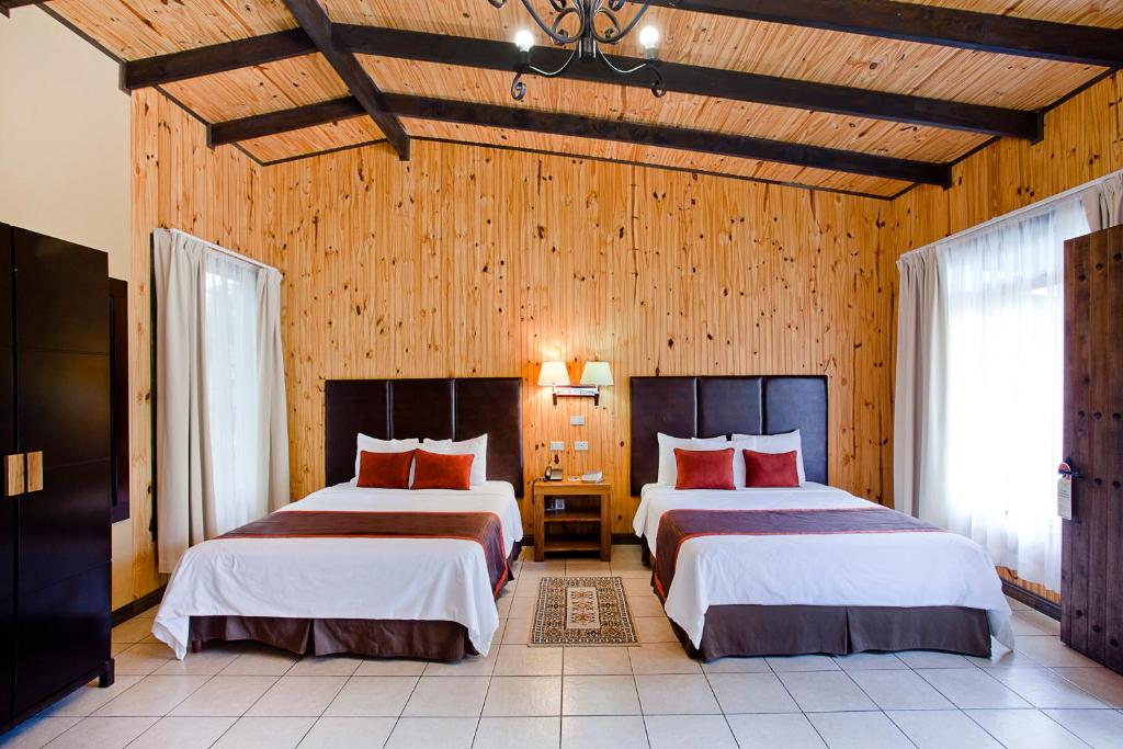 Hotel Savegre photo 2