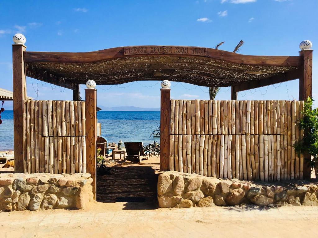 Villa Kon Tiki with private beach photo 2