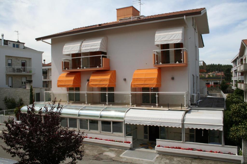 Hotel Lisa photo 1