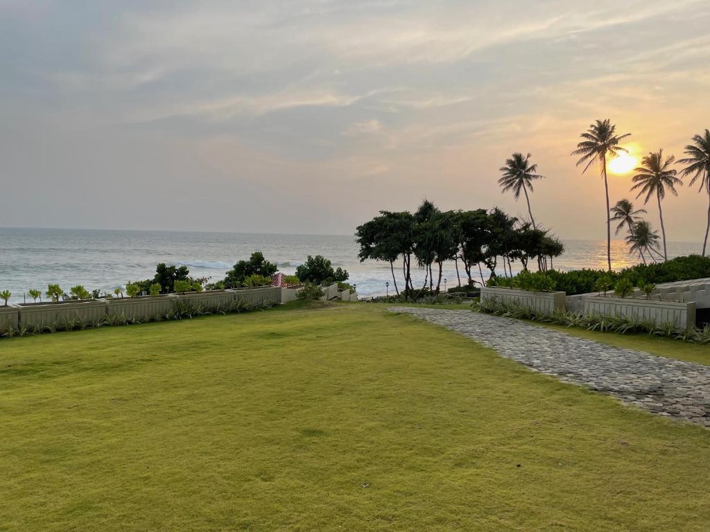 Apartment L4-5, Oceanfront Condos, Galle, Sri Lanka photo 2