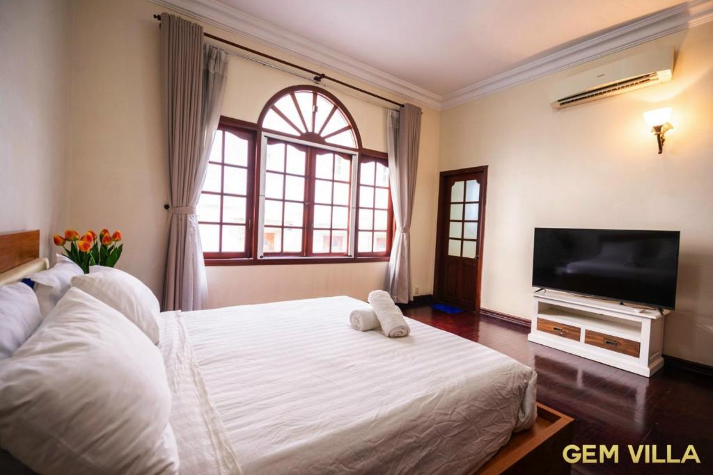 Villa 9 - 7 bedroom, pool and garden