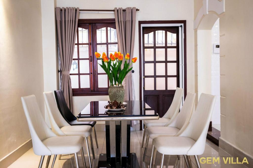 Villa 9 - 7 bedroom, pool and garden