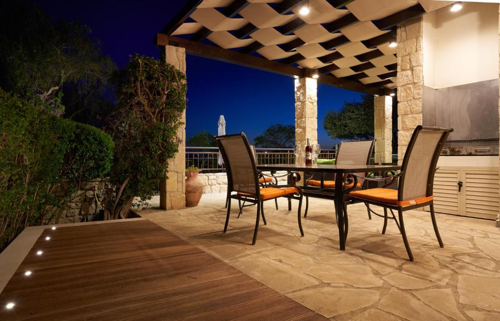 3 bedroom Villa Madelini with private pool, Aphrodite Hills Resort photo 2