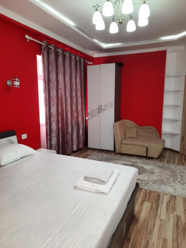 Diplomat Apartments photo 3