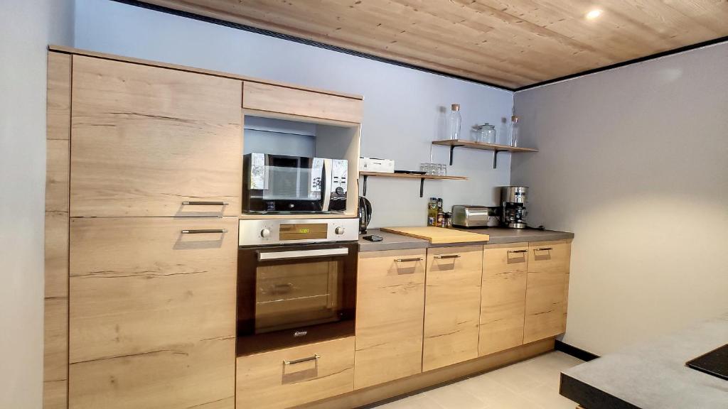 Chalet BAS-THEX 8-10 pers SAINT JEAN D'AULPS- PROCHE MORZINE-WIFI photo 3