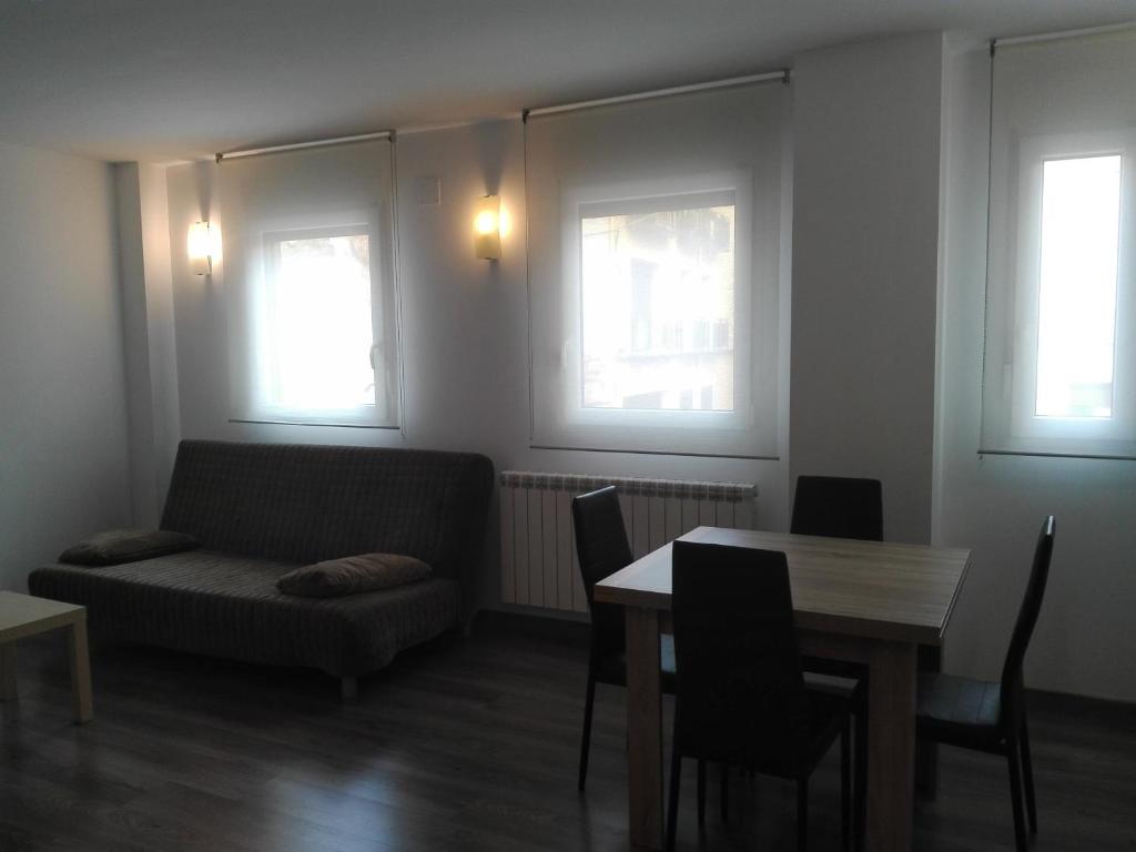 Apartamentos Turísticos Teruel photo 4