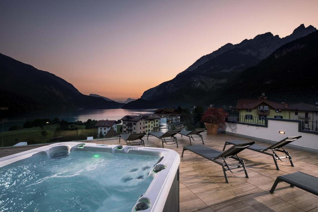 Ariston Lake View Hotel photo 2