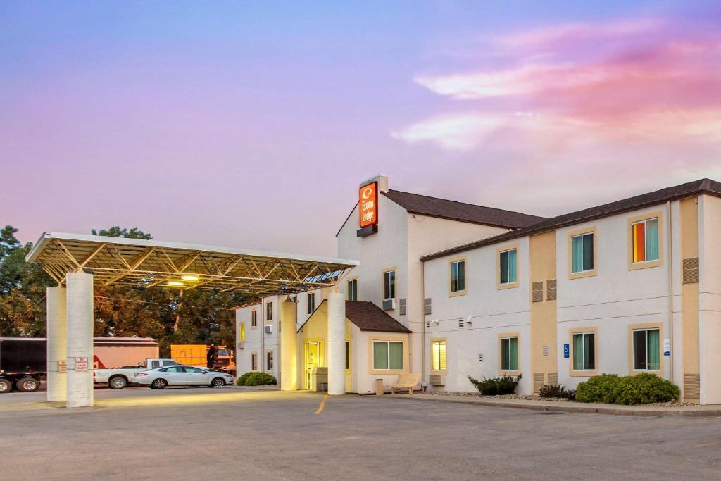 Econo Lodge image