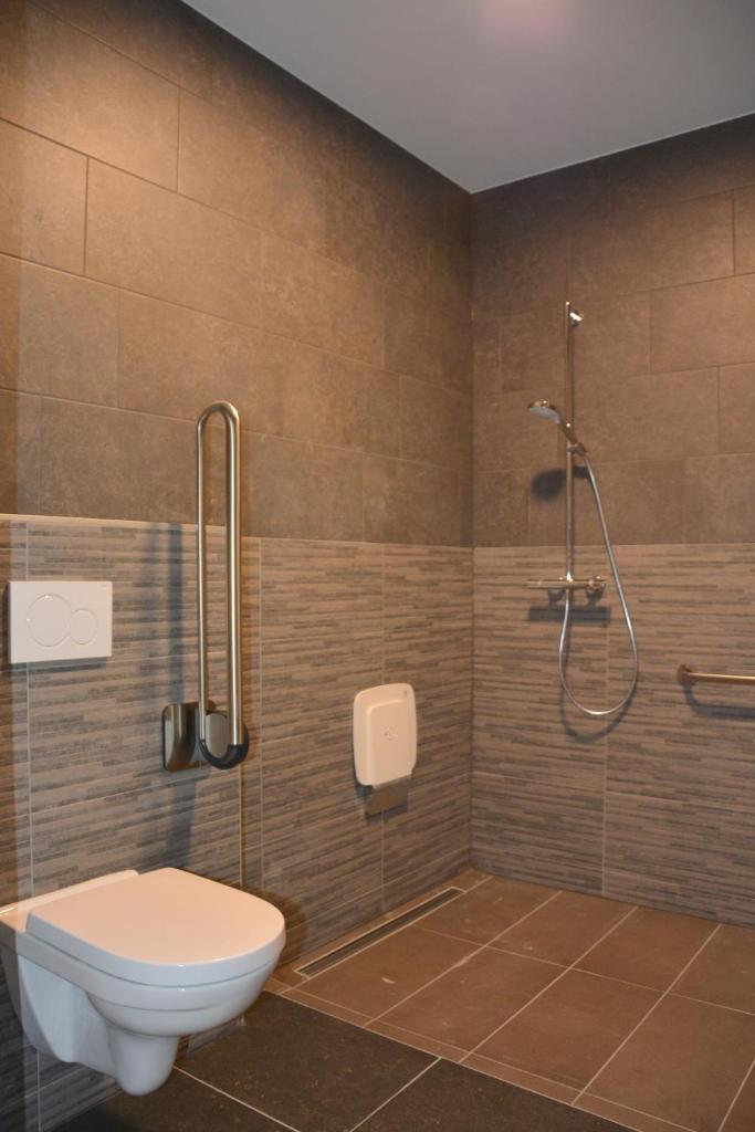 Duins Genot 5 star Holiday Homes 30p & 40p - Indoorpool & Wellness photo 3