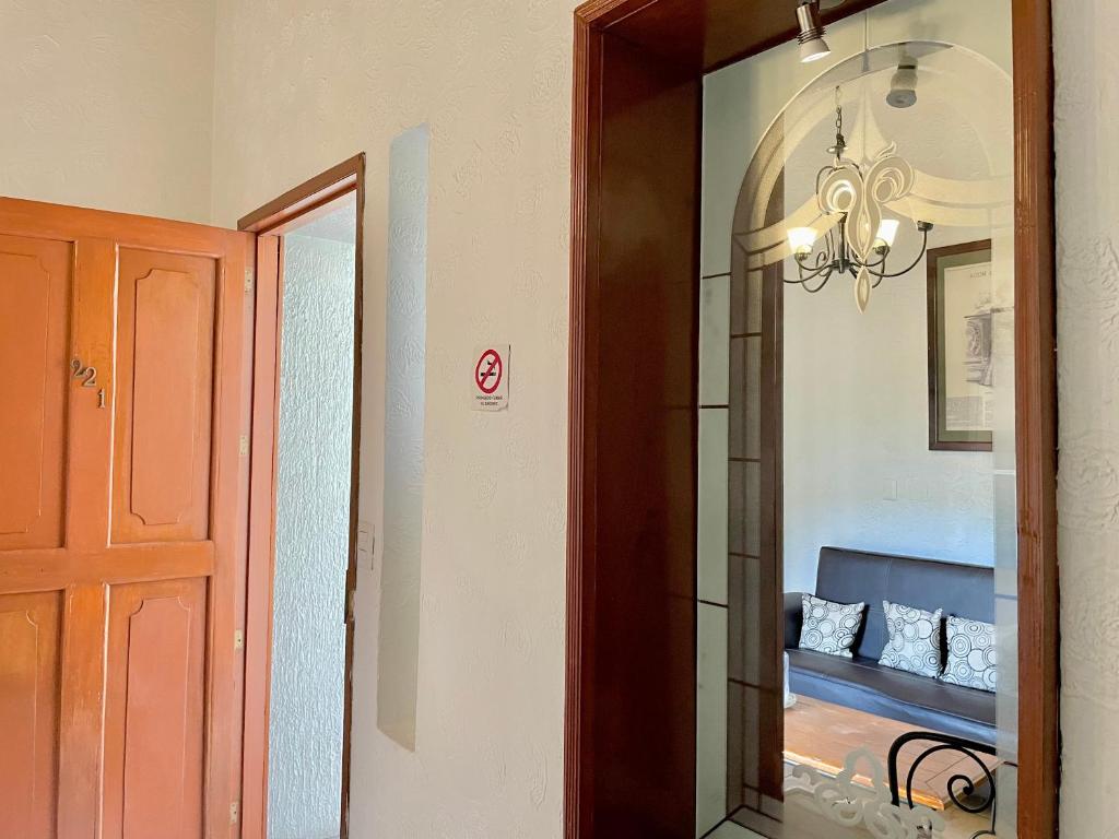 Hotel Frances photo 2