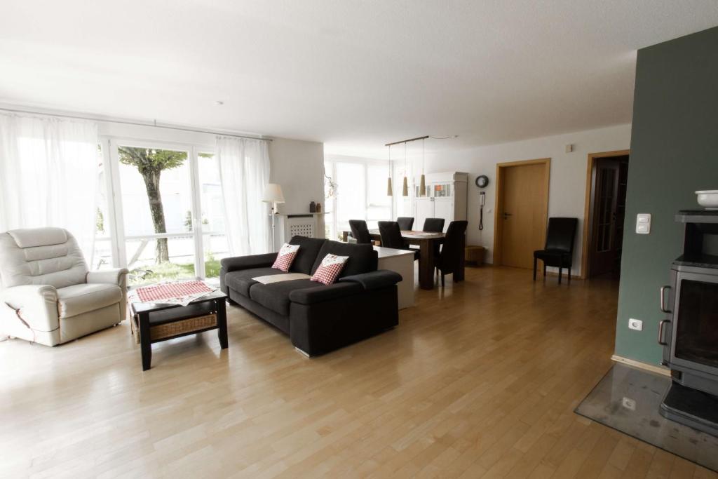 hirsch in pink - wohnen wie zuhause photo 1