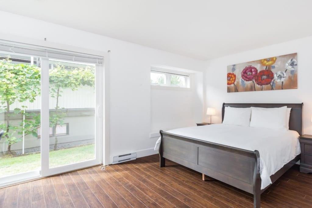 West Coast Luxury Living photo 4