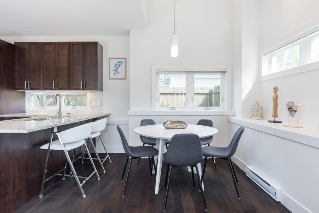 West Coast Luxury Living photo 3