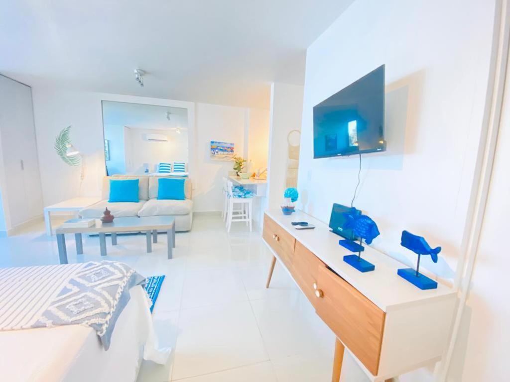 KASA Las Palmas studio apt for 2 OCEAN VIEW BEACHFRONT CONDO POOL photo 2