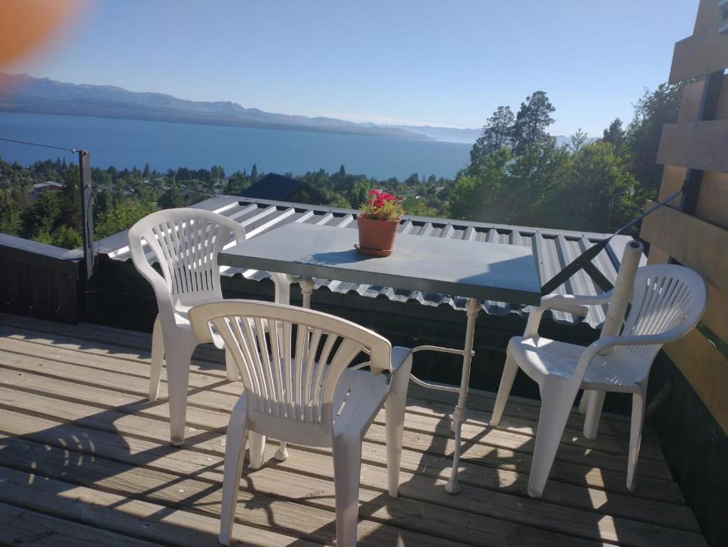DECKS AL LAGO photo 3