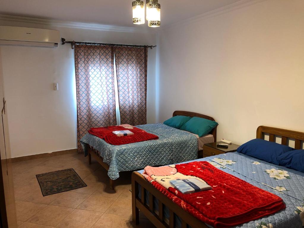 Three bedrooms apartment Nile view maadi, Cairo