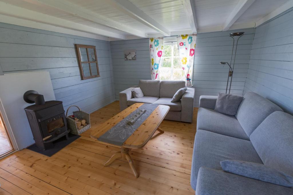 Cozy cabin with stunning view photo 4