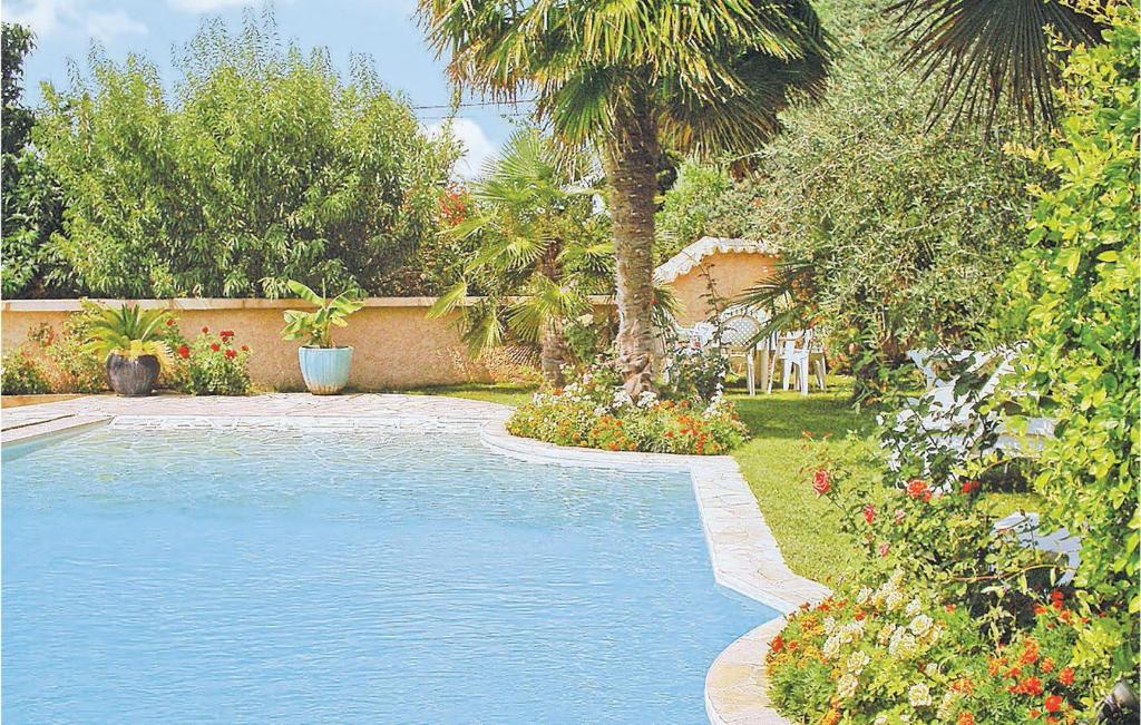 Beautiful Home In St,marcellin Les Vaiso With 2 Bedrooms And Outdoor Swimming Pool photo 3