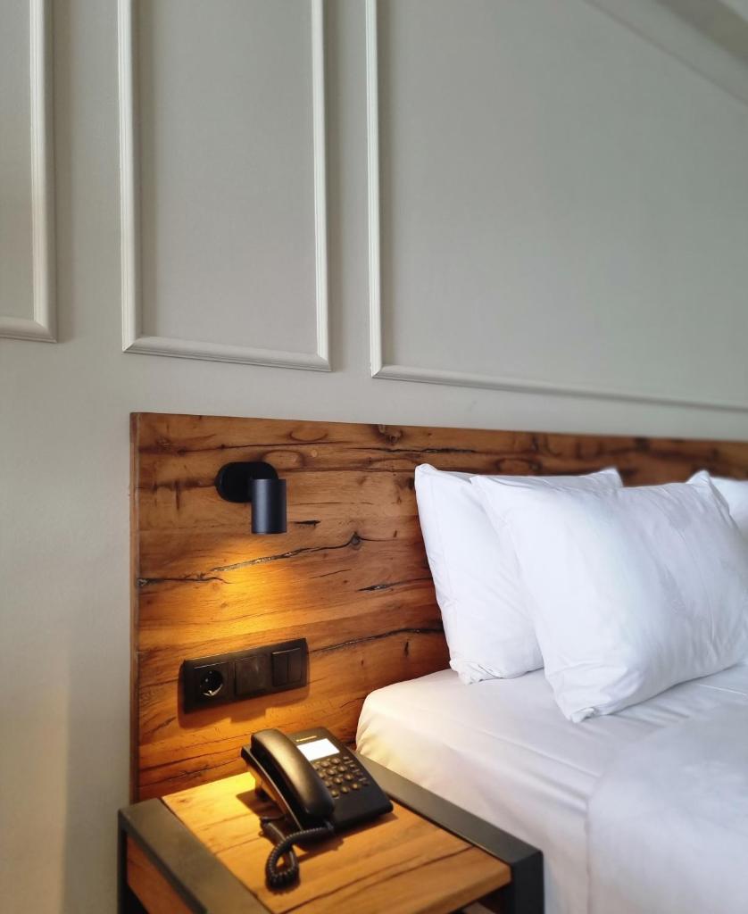 Monte Hotel Room Type - Deluxe Double or Twin Room with Balcony and Mountain View