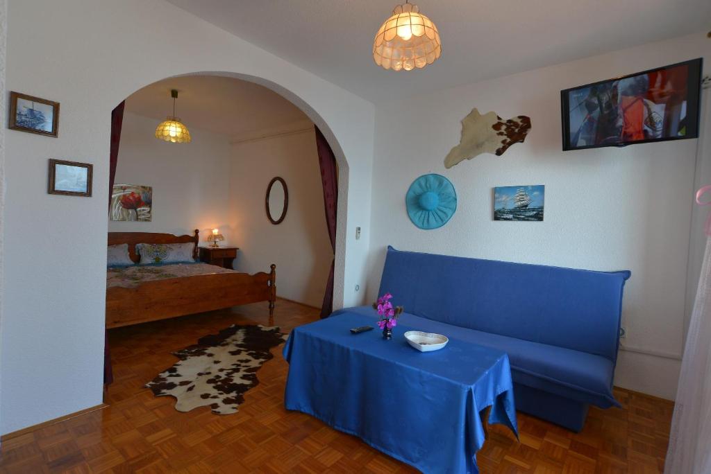 Апартаменты (Апартаменты Делюкс с 1 спальней и балконом с видом на море), Apartments Palace Mira Mare