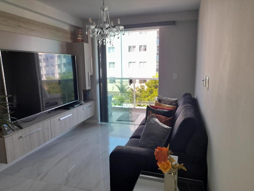 apartamento encantador a 100 mtrs da praia do forte photo 1