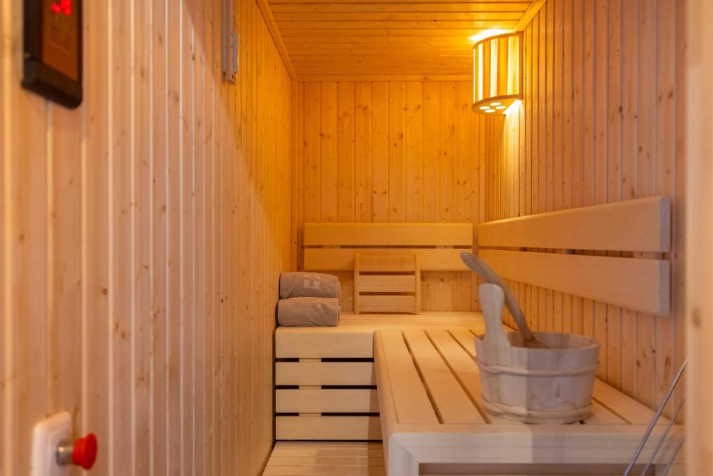 AlpenParks Montana Apartments photo 4
