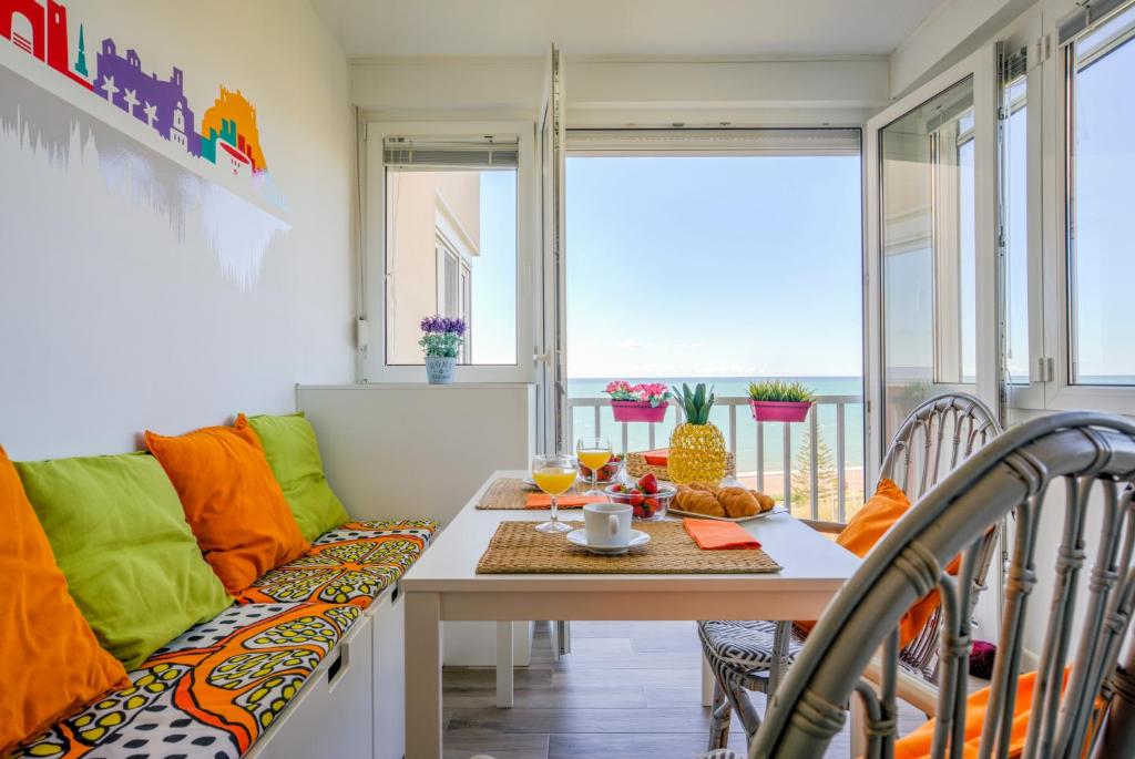 WintowinRentals Sunny Side, Pool, Wifi & Sea View photo 1