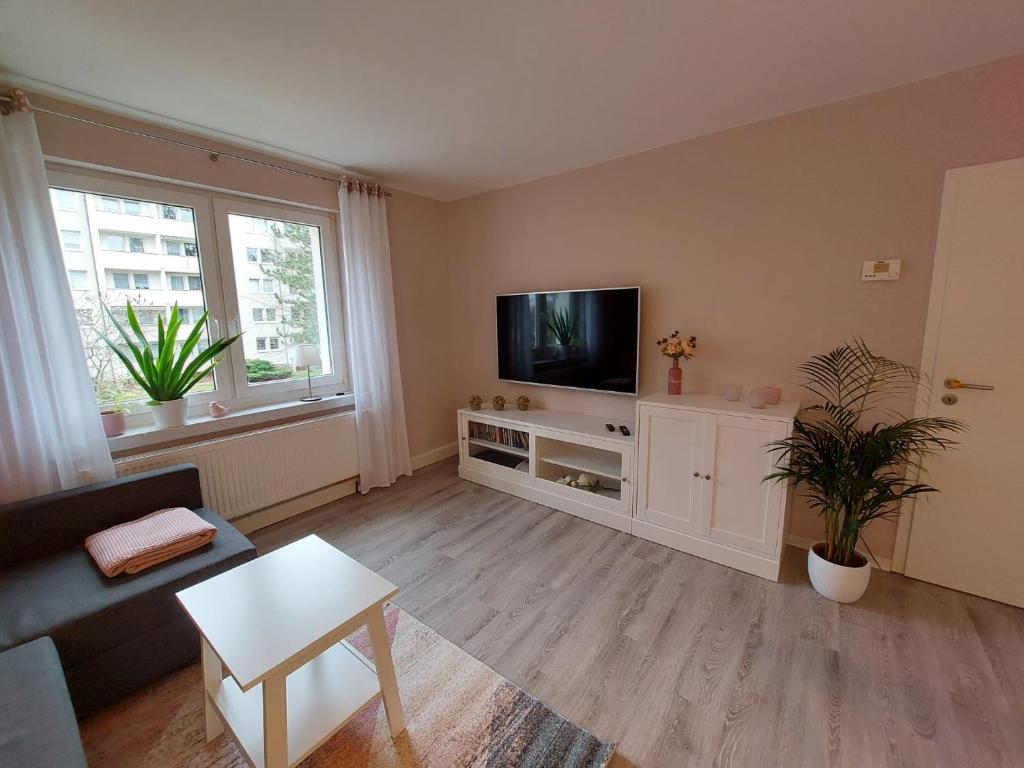 Helles modern eingerichtetes Apartment photo 3