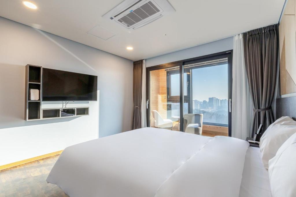 Urban-Est Hotel photo 4
