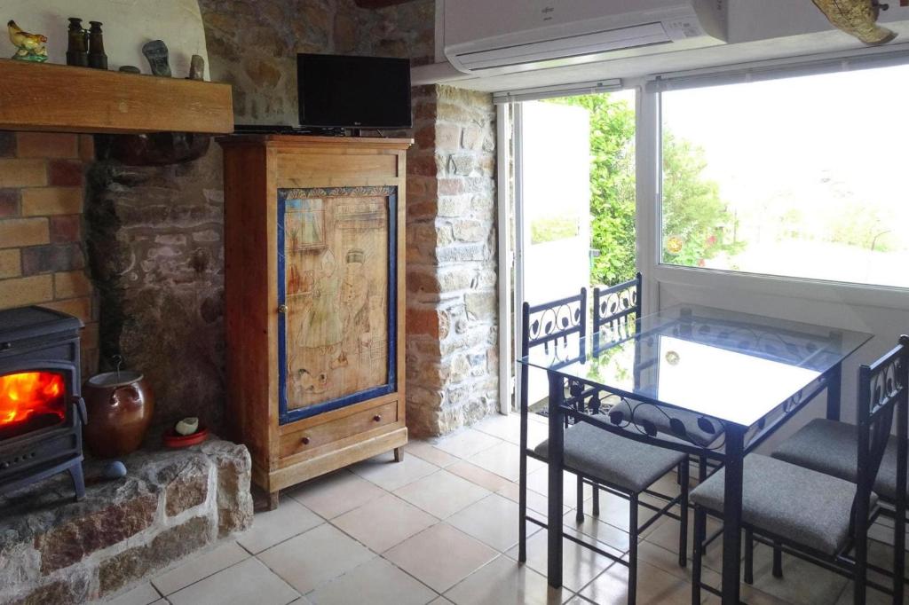 Semi-detached house, Plougasnou photo 4