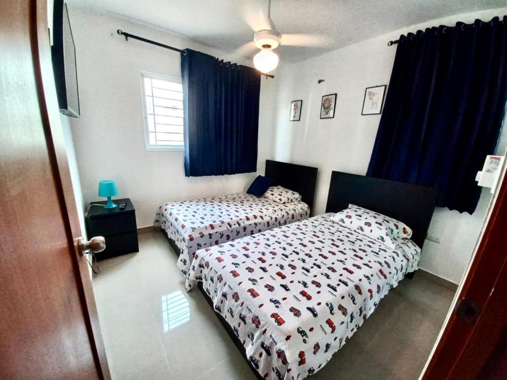 Your Space piscina, parque infantil, 3 habitaciones , Res Breezes Santiago photo 2