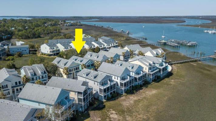103 WATERS EDGE ~ 3Bed/3Bath Townhouse~ Pool~Fishing Dock photo 3