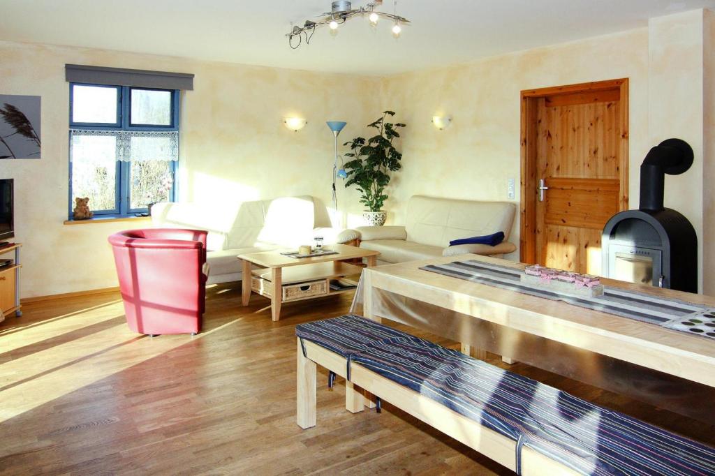 Semi-detached house in the port village of Vieregge on the island of Rügen photo 4