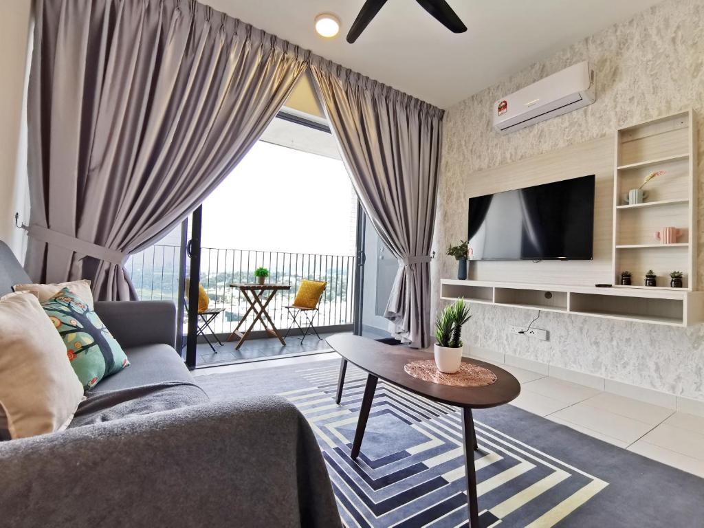 3 Astetica Residences The Mines 4BR WiFi Netflix Lake View photo 1