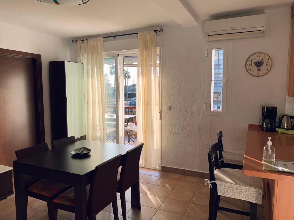 Apartamento a pie de playa photo 1