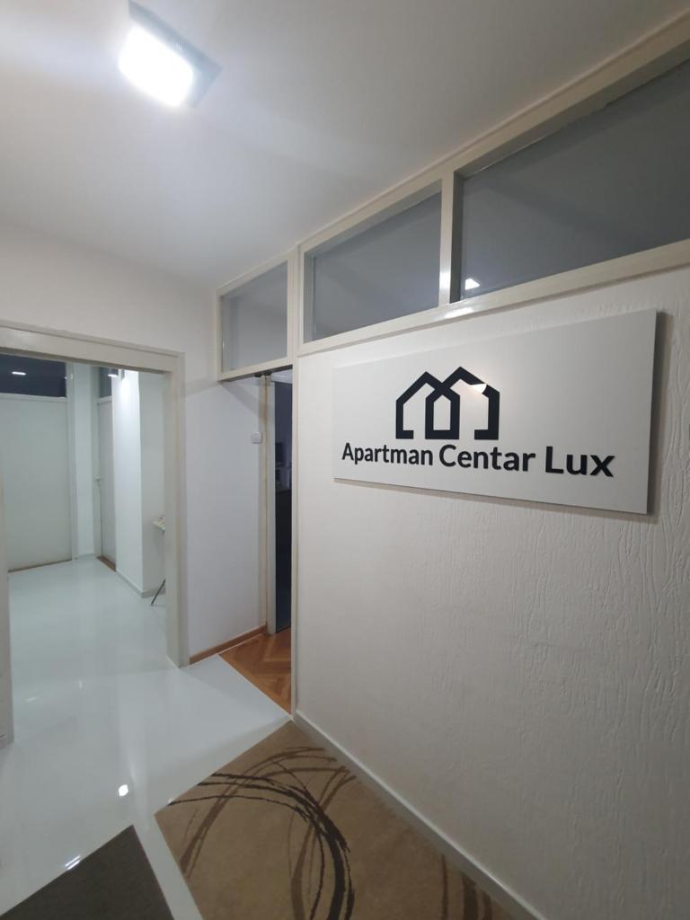 Apartman Centar Lux photo 4